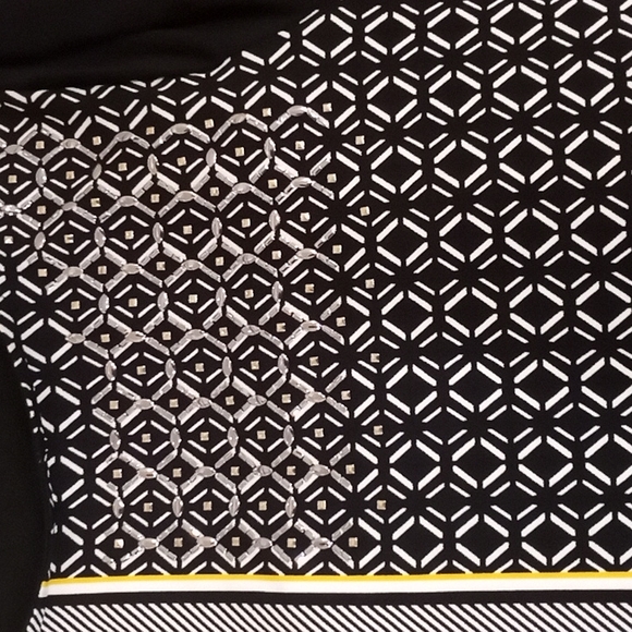 Top - Picture 7 of 8